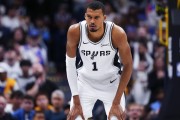 AG体育-39分15板5帽！文班成NBA历史第一人：东部冠军已无悬念！